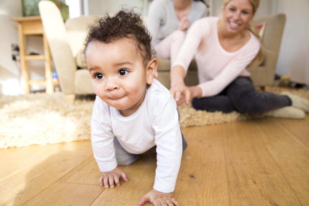 مراحل رشد کودک: ۱۲ ماه اول - آوک