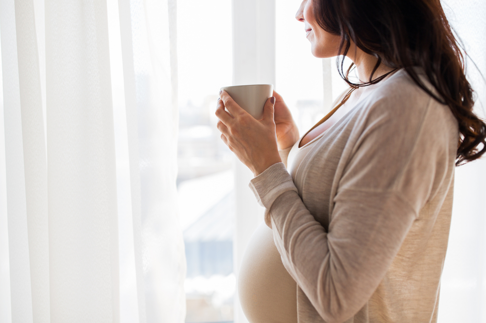 آیا خوردن چای در دوران بارداری مضر است؟