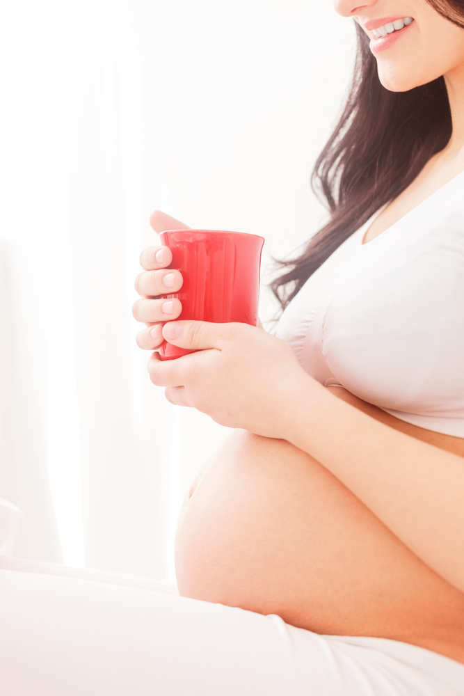 مصرف کافئین و خطرات آن در دوران بارداری
