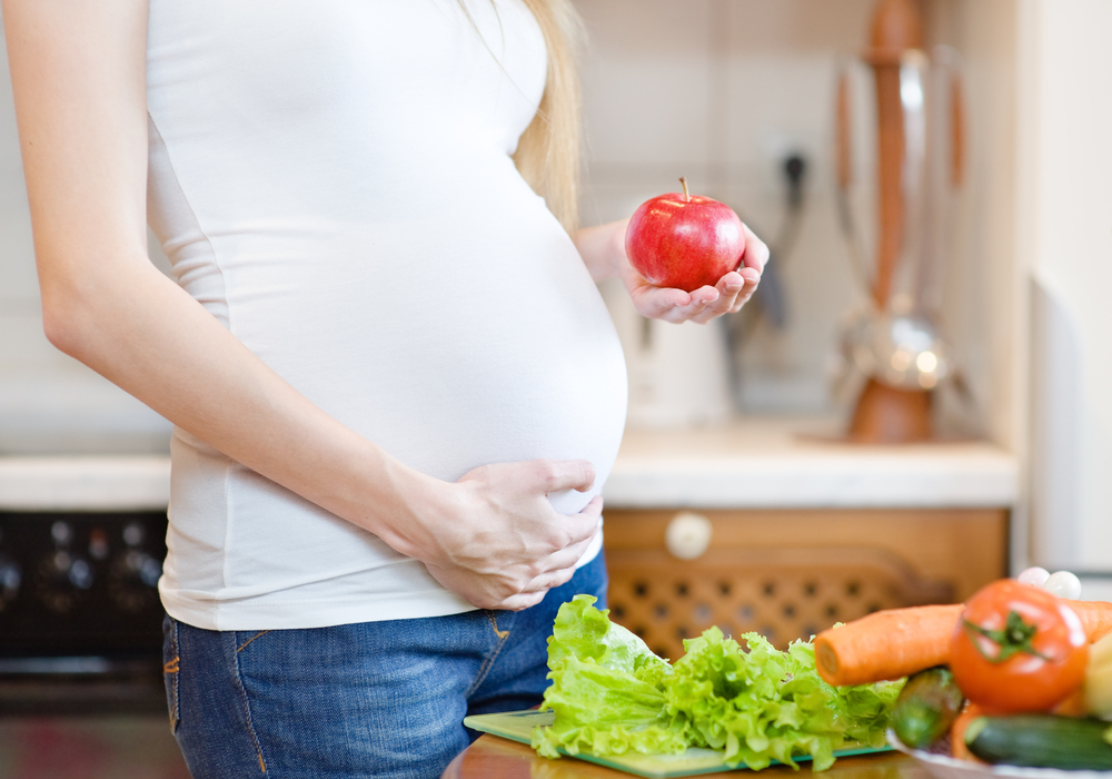 کنترل سهم مواد غذایی در دوران بارداری