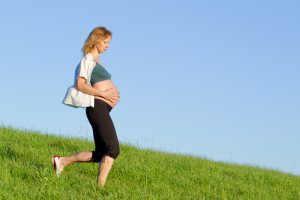 کنار آمدن با استرس در دوران بارداری - آوک