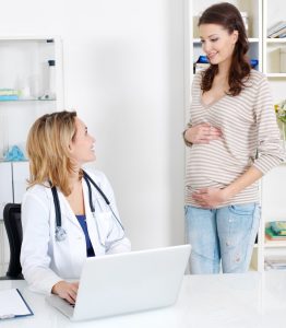 مراجعه به پزشک در بارداری چندقلویی